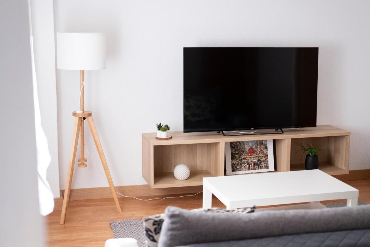 شقة La Casina De Leo Y Mia - Centro De Gijon 6P - Wifi - Vut-3398-As المظهر الخارجي الصورة