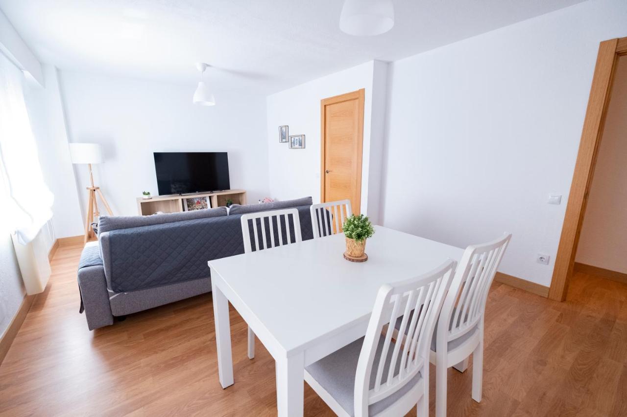 شقة La Casina De Leo Y Mia - Centro De Gijon 6P - Wifi - Vut-3398-As المظهر الخارجي الصورة
